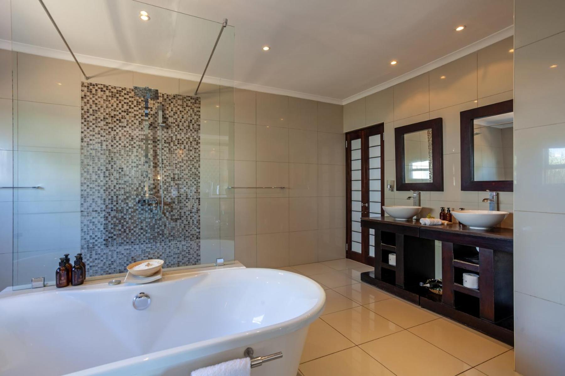 Inverdoorn Game Reserve Lodge Breede River Екстер'єр фото